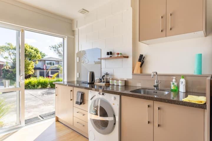 Your Home In Cockle Bay โอ๊คแลนด์ ภายนอก รูปภาพ